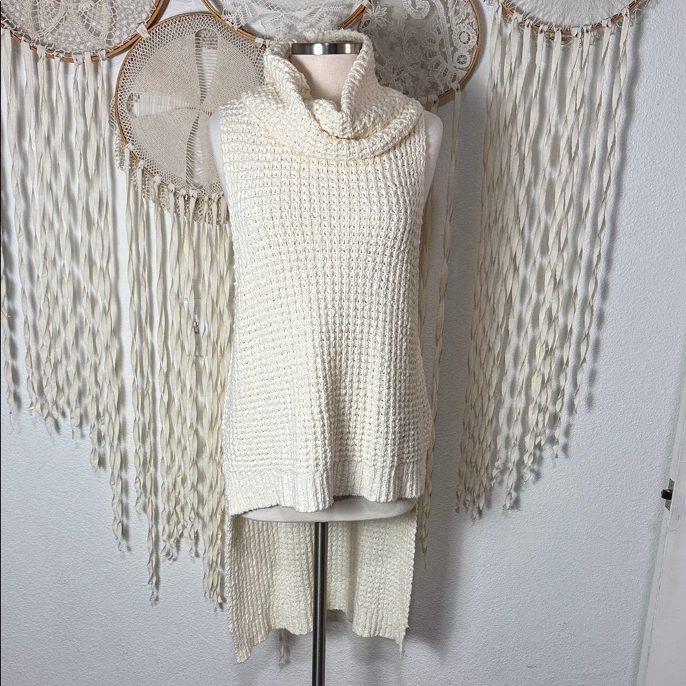 Free People Cream Knit Sky Scrapper Hi Low Cowlneck Sweater Size Small - Picture 2 of 8